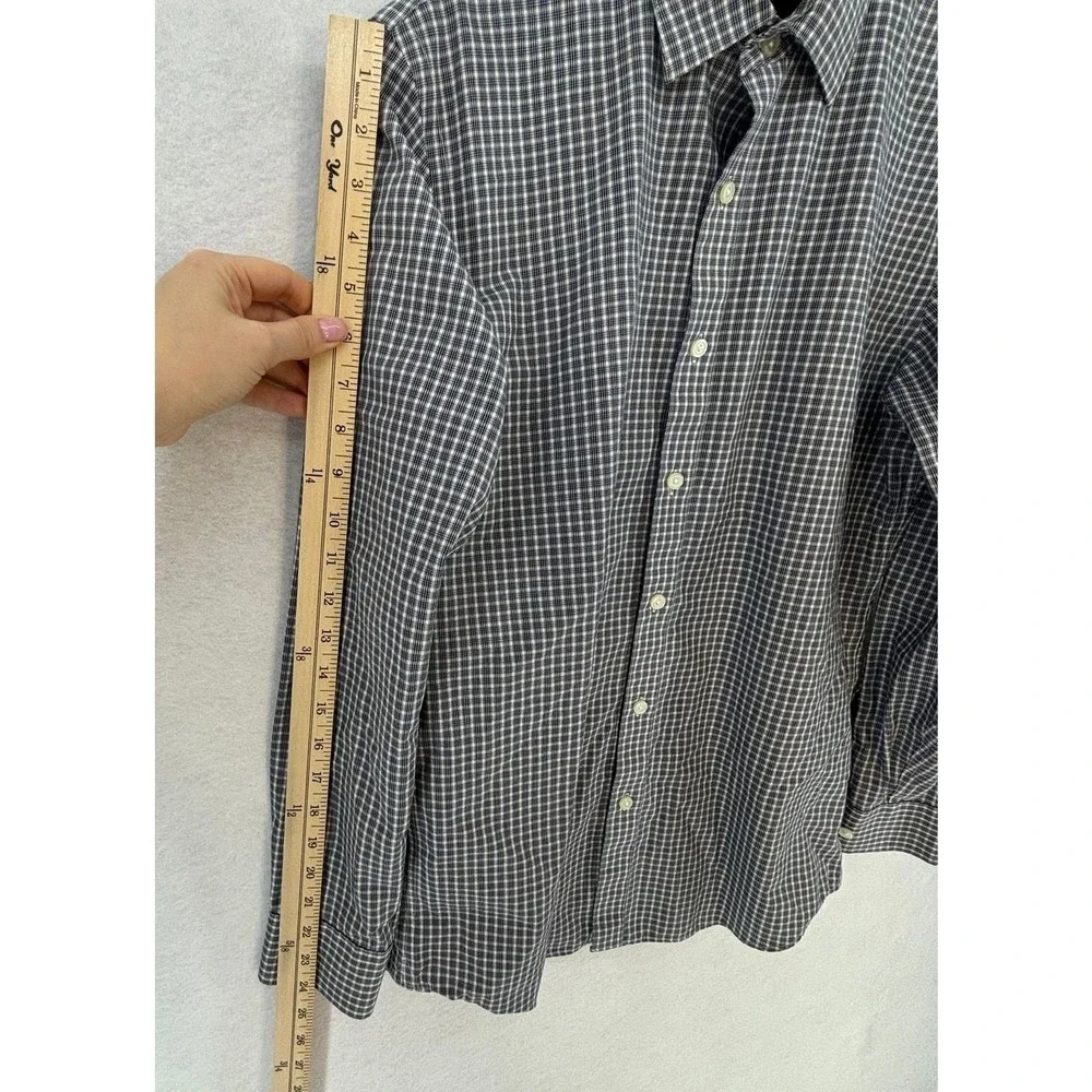 Banana Republic Button Down Shirt Small Blue White Check Non-Iron Standard Fit